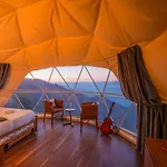 Keekoo Kanatal, Wealthinwhite