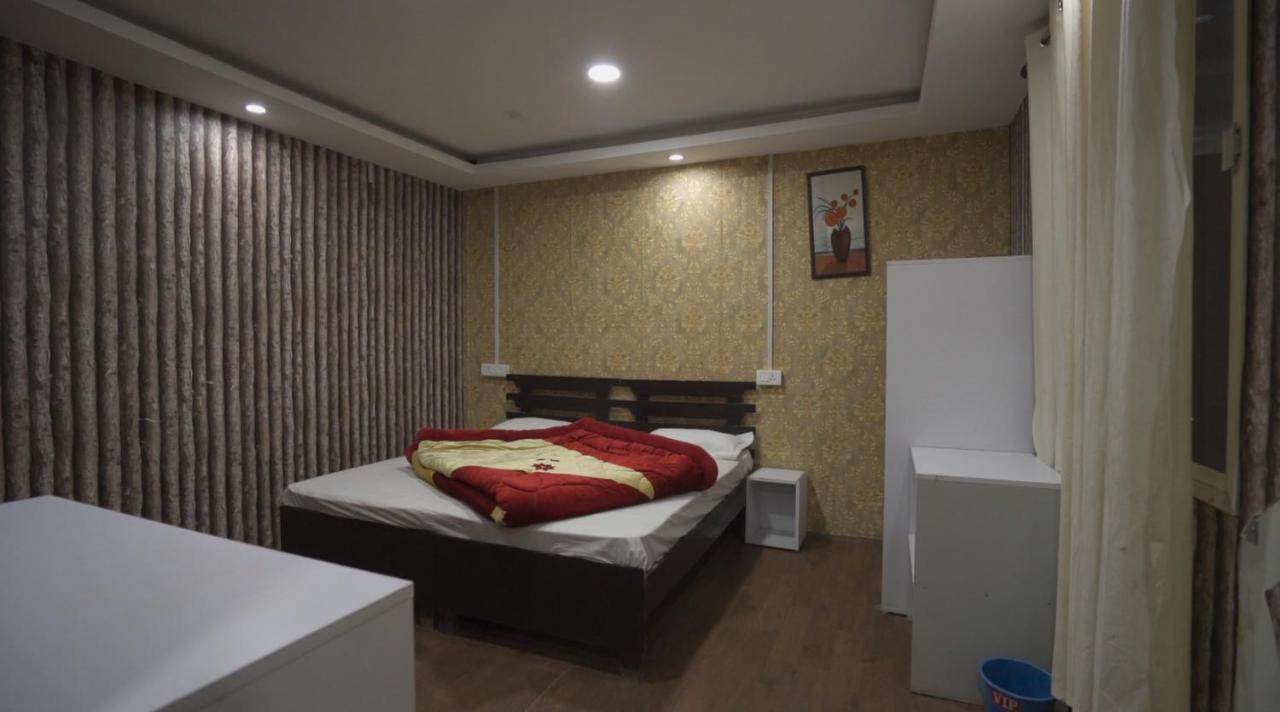 7 Hills Resort By Oscenox 3* Kanatal