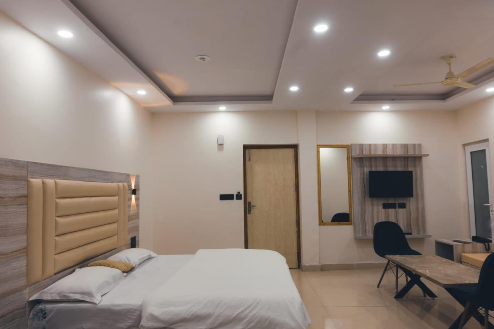 Asraya Hotel 3*