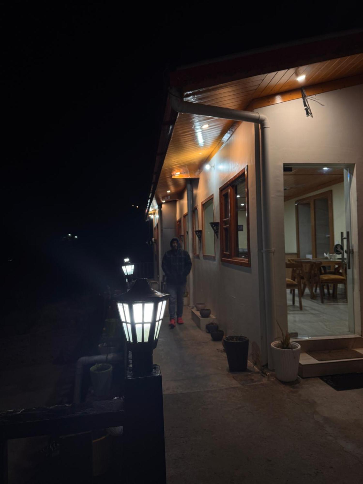 The Vintage Hill Village - Himalayan Boutique Hotel Kanatal