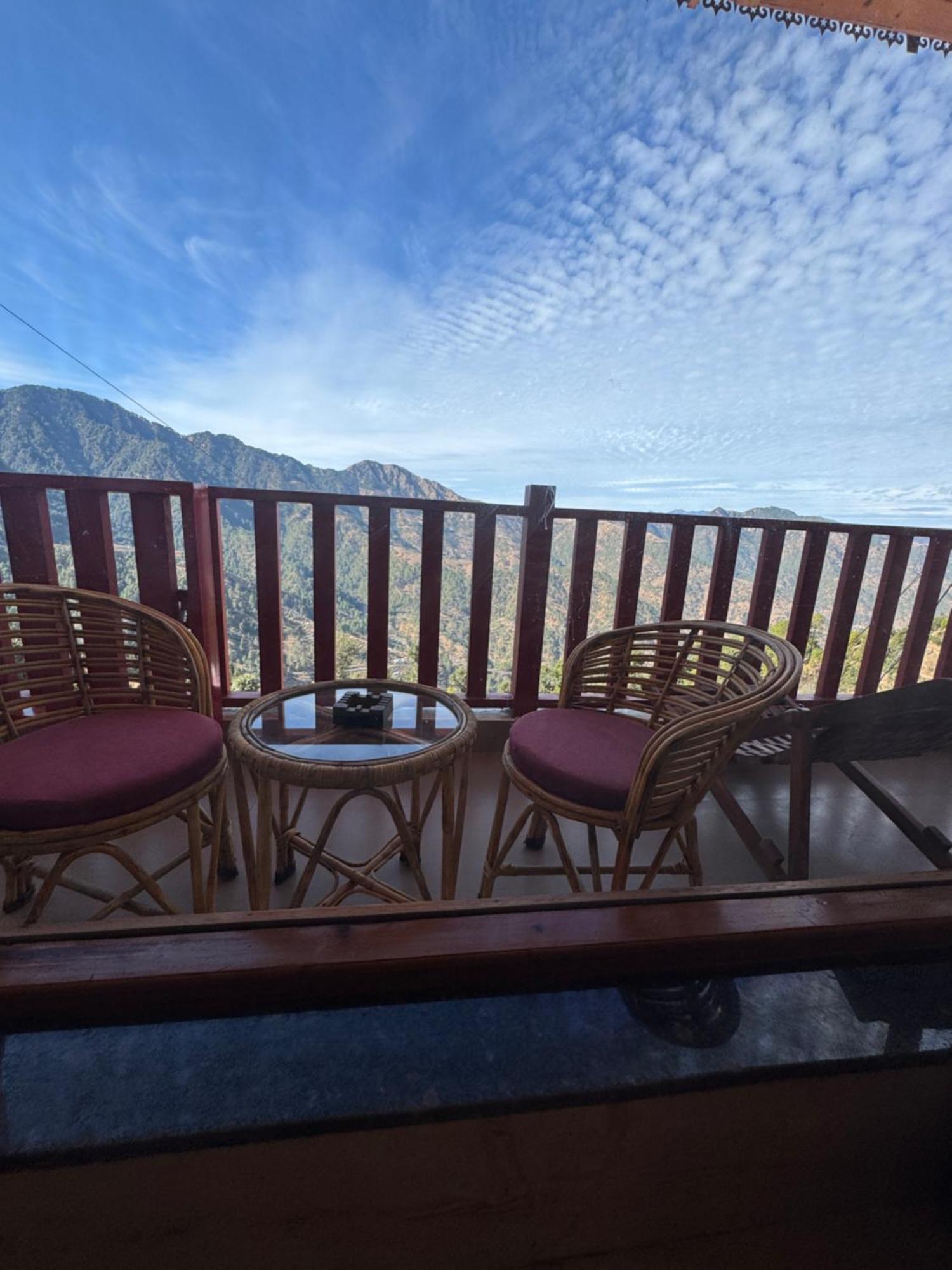Hotel The Vintage Hill Village - Himalayan Boutique
