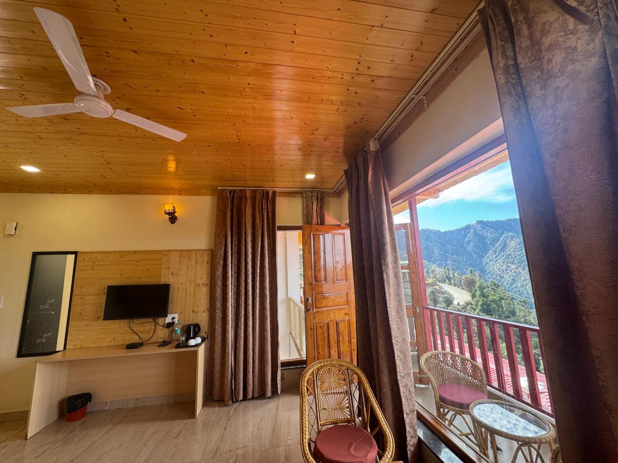 The Vintage Hill Village - Himalayan Boutique 5* Kanatal
