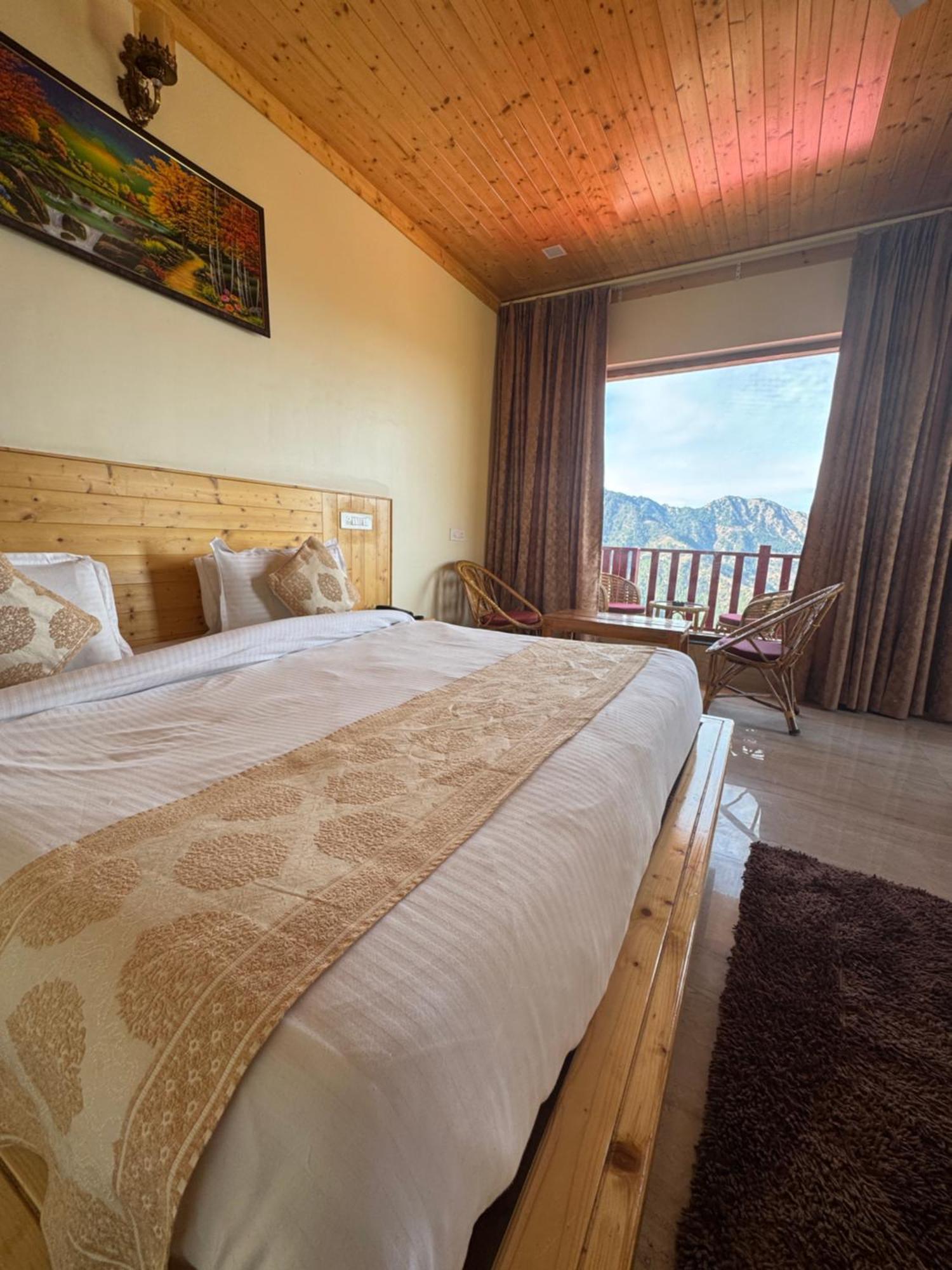 Hotel The Vintage Hill Village - Himalayan Boutique