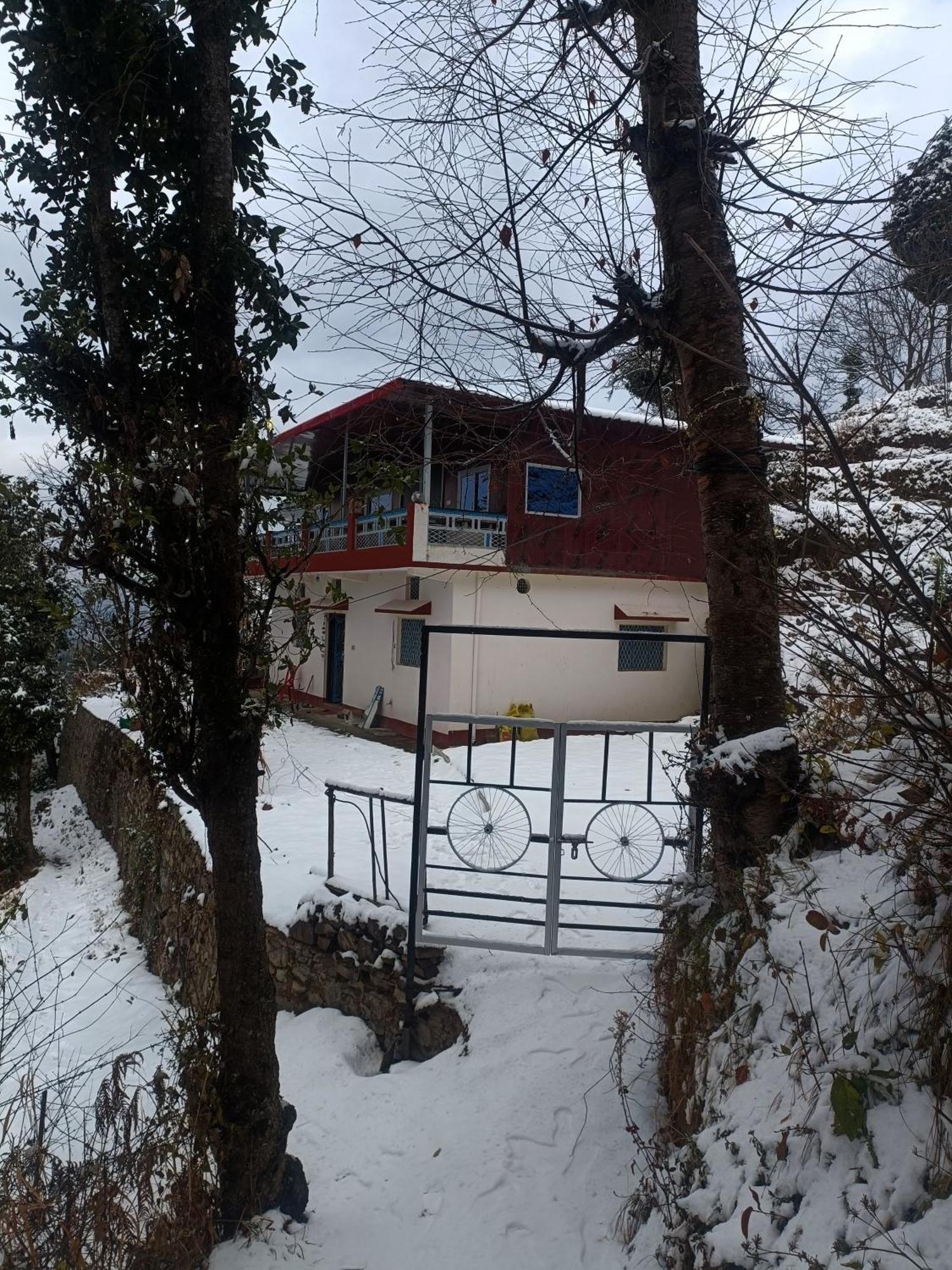 Homestay Vatika And Kanatal